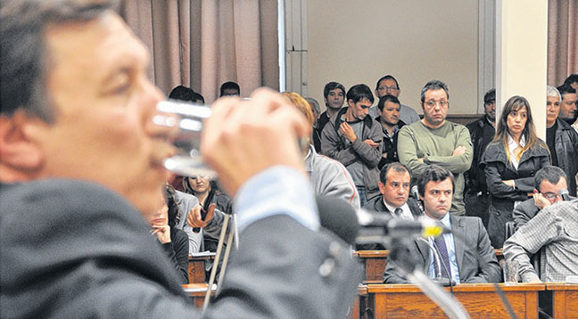 Bevilacqua-en-hcd-toma-agua-miran-lorena-zerneri-y-ale-herlein